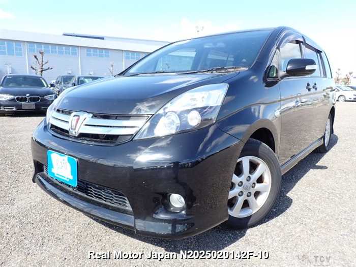 2012 Toyota Isis