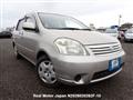2003 Toyota Raum
