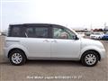 2005 Toyota Sienta