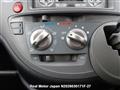 2005 Toyota Sienta