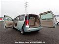 2005 Toyota Raum