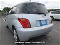 2005 Toyota IST