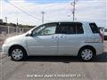 2007 Toyota Raum