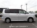 2008 Toyota Voxy