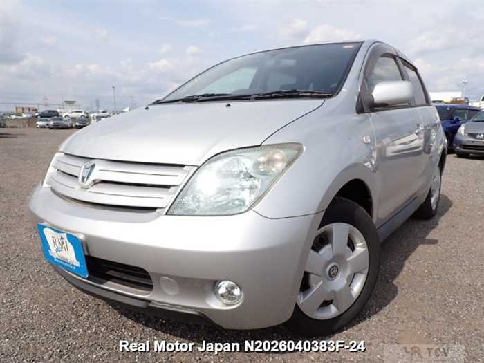 2005 Toyota IST