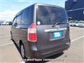 2010 Toyota Noah