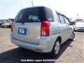 2005 Toyota Raum