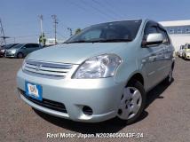 2005 Toyota Raum