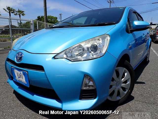 2013 Toyota AQUA