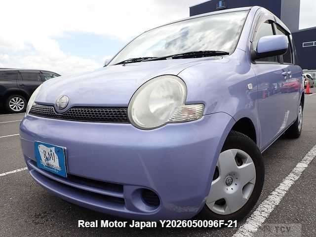 2004 Toyota Sienta