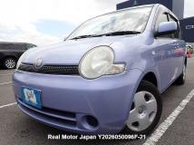 2004 Toyota Sienta