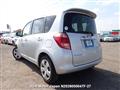 2005 Toyota Ractis
