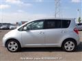 2005 Toyota Ractis