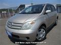 2002 Toyota IST