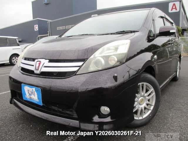 2013 Toyota Isis