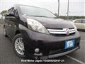 2013 Toyota Isis