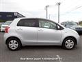 2005 Toyota Vitz