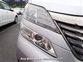2011 Toyota Vellfire
