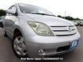 2005 Toyota IST