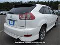 2004 Toyota Harrier
