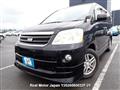 2005 Toyota Noah