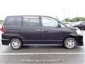 2005 Toyota Noah