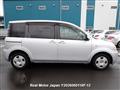 2005 Toyota Sienta