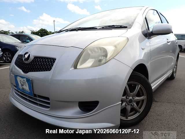 2005 Toyota Vitz