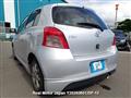 2005 Toyota Vitz
