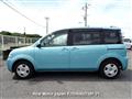 2004 Toyota Sienta
