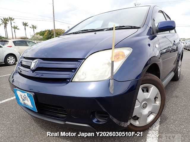 2003 Toyota IST