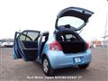 2005 Toyota Vitz