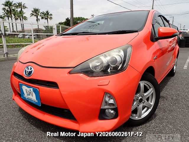 2013 Toyota AQUA