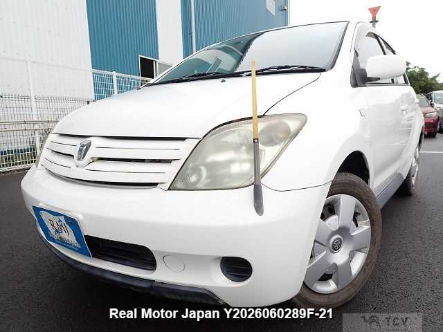 2003 Toyota IST