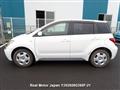 2003 Toyota IST
