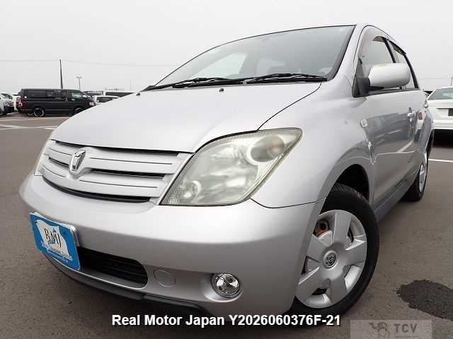 2005 Toyota IST