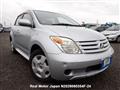2005 Toyota IST