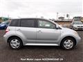 2005 Toyota IST