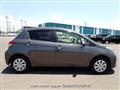 2013 Toyota Vitz