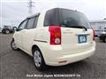 2003 Toyota Raum