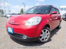 2006 Mazda Verisa