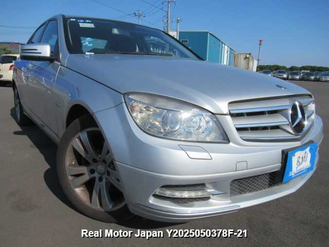 Mercedes-Benz C-Class 2011 photo 2
