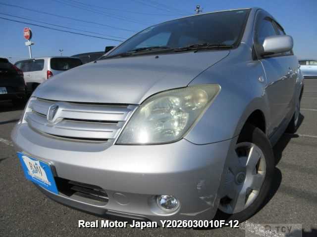 2002 Toyota IST