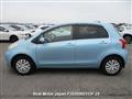 2005 Toyota Vitz
