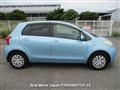 2005 Toyota Vitz