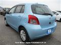 2005 Toyota Vitz