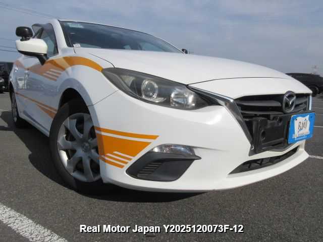 Mazda Axela 2015 photo 2