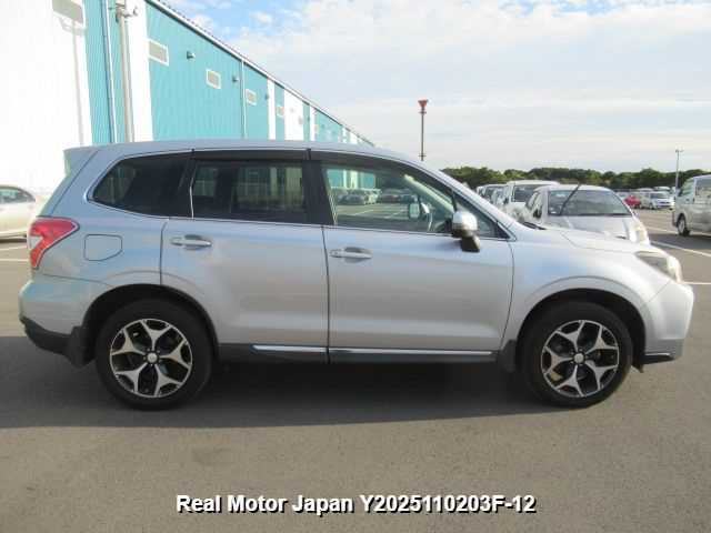 Subaru Forester 2014 photo 4