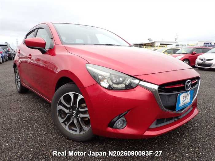 Mazda Demio 2016 photo 2