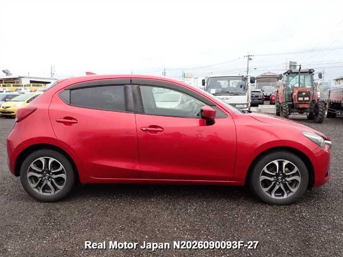 Mazda Demio 2016 photo 5